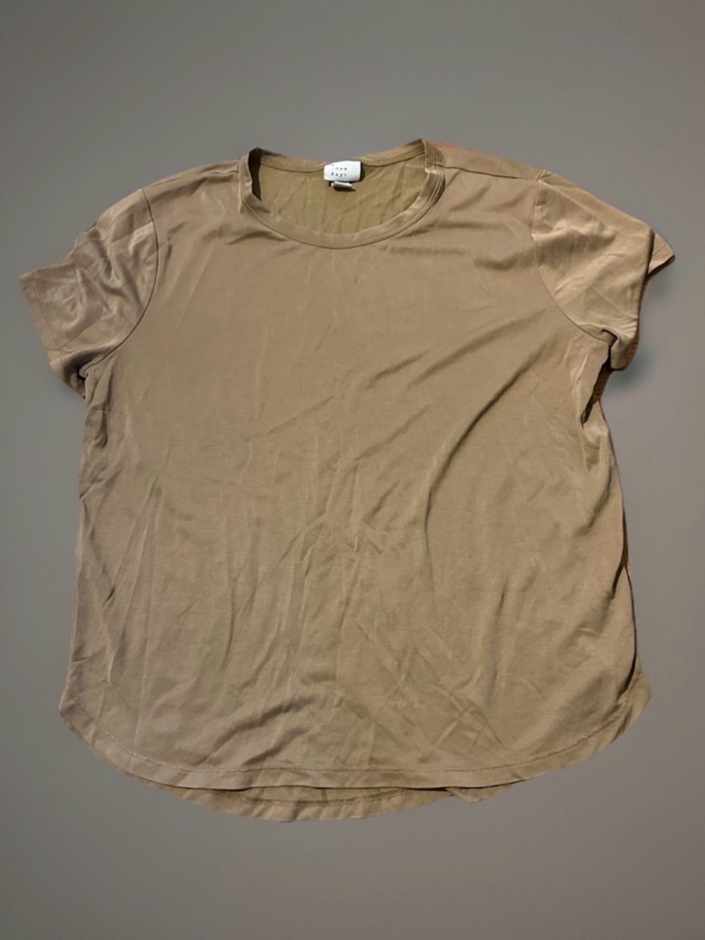 A New Day Women's Casual Short Sleeve Crew Neck Tee Shirt Khaki Taupe Sz M